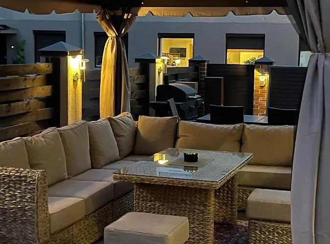 Seasons شقة بالانغا